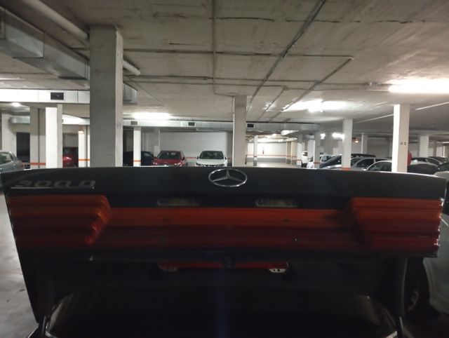 Reflector Trasero - Mercedes W-124.