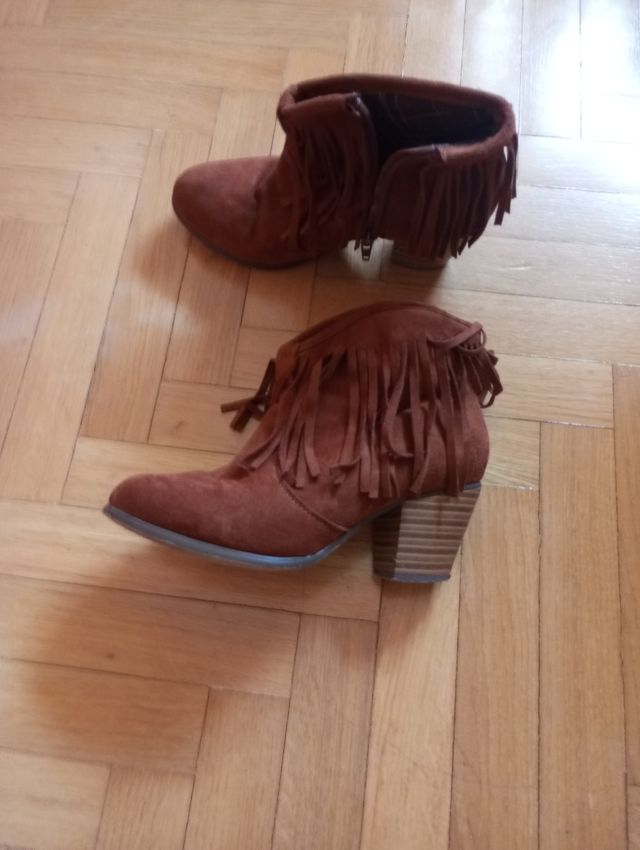 Botines Marrón Mustang con Flecos