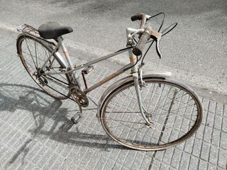 3 bicicletas B-H .2 Gacelas.1 Bolero