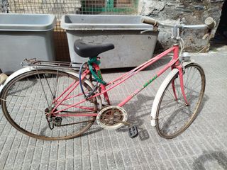 3 bicicletas B-H .2 Gacelas.1 Bolero