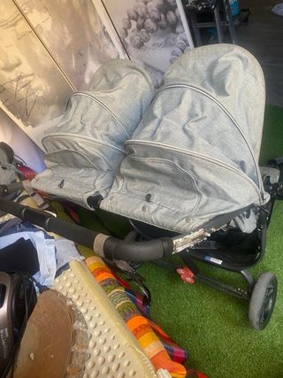 Carricoche gemelar Valco Baby