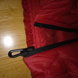 Chaleco Zara rojo Talla: 13-14