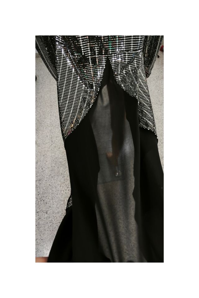 Vestido fiesta brillo asimétrico