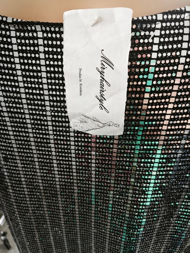 Vestido fiesta brillo asimétrico