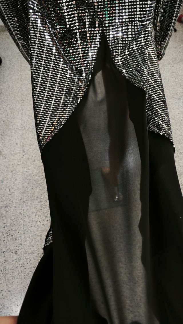 Vestido fiesta brillo asimétrico