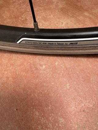 Rueda trasera bicicleta de carretera Wilier 10v
