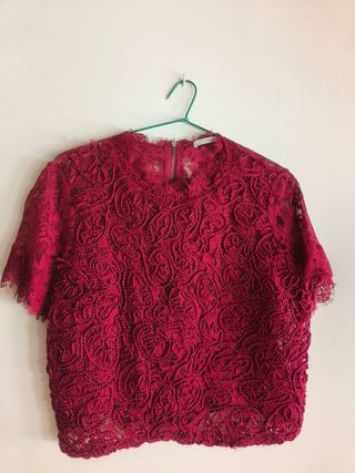 Top Rojo de Encaje