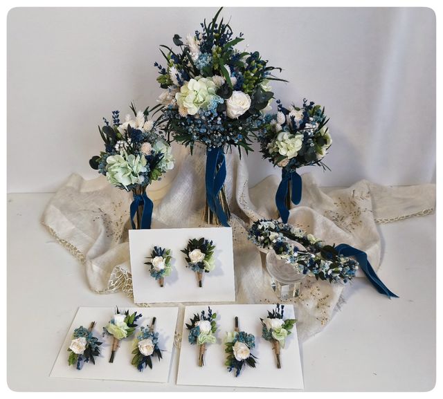 Ramo de  novia y accesorios con flor preservada