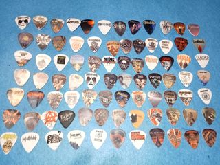 Púas de guitarra personalizadas para grupos