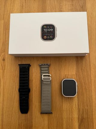 Apple Watch Ultra 2 - Beige/Plata