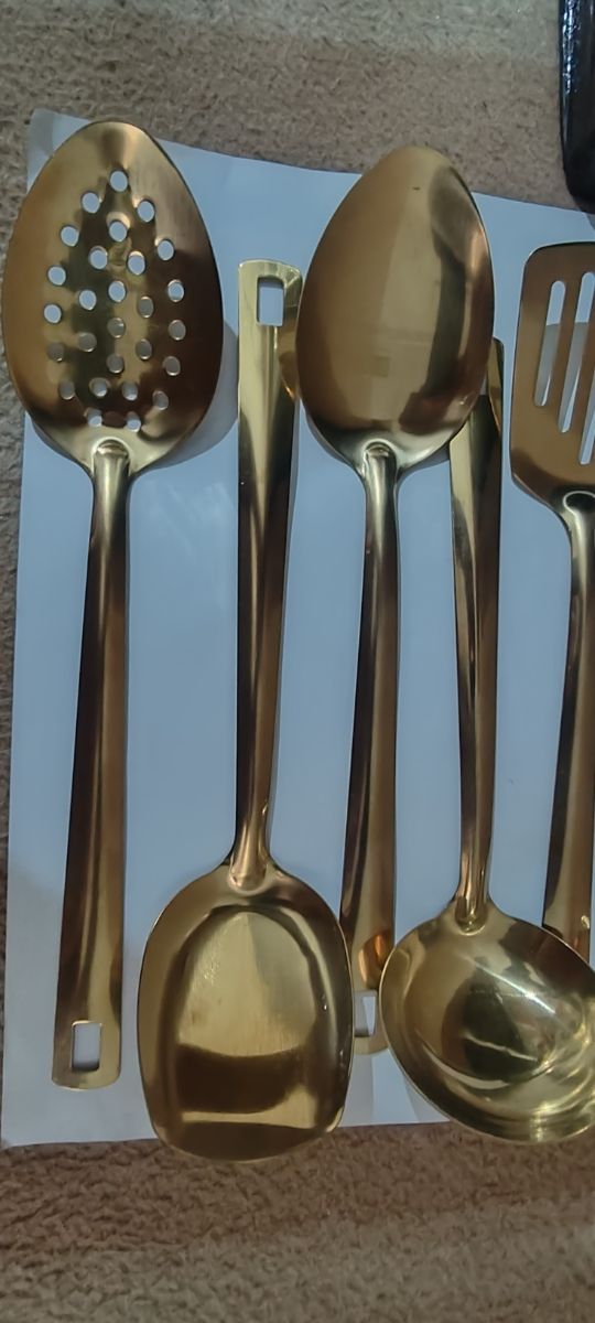 Utensilios cocina dorados - metal
