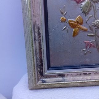 Cuadro de madera ancha nuevo floral al relieve