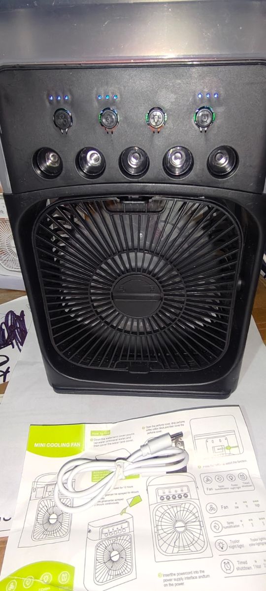 Ventilador portátil con luz LED