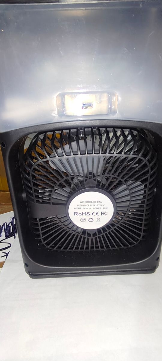 Ventilador portátil con luz LED