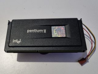 Processador Intel Pentium II MMX - 1994/96