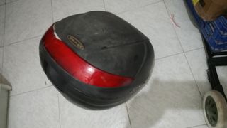 Baúl SHAD scooter 49cc