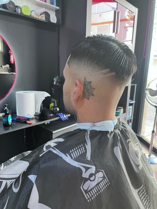 Barbero a domicilio – Corte y barba profesional