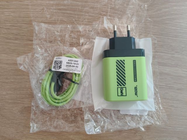 Cargador USB-C GaN + cable