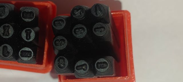 Punzones letras y números 2mm