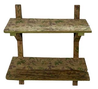 Estantería, repisa de madera decorada.77x64x32