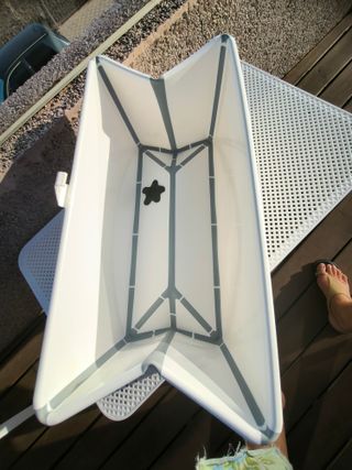 Bañera Stokke + pañalera Tippe