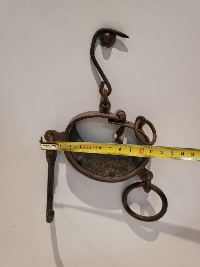 Balanza antigua de mano