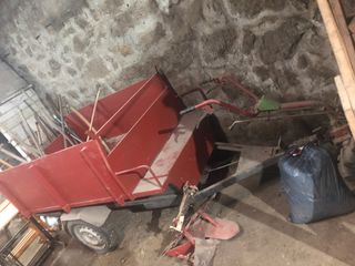Motocultor con remolque