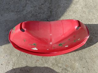 Balancín infantil rojo