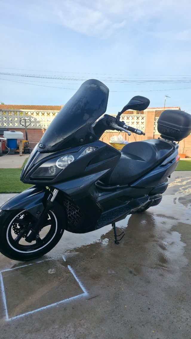 Kymco Superdink 125 - Scooter