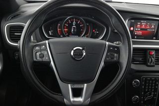 Volvo V40 2.0 T3 R-Design Momentum