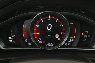 Volvo V40 2.0 T3 R-Design Momentum