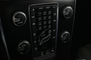 Volvo V40 2.0 T3 R-Design Momentum