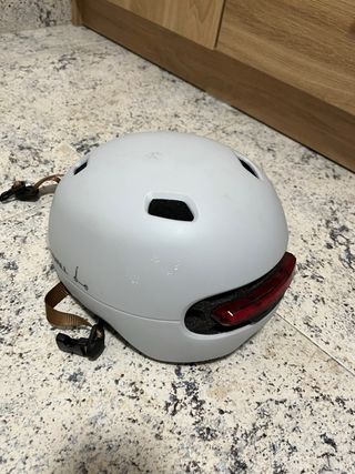 Casco patinete infantil