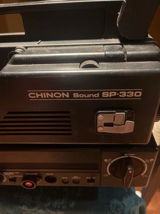 Proyector CHINON SP-330 Super 8