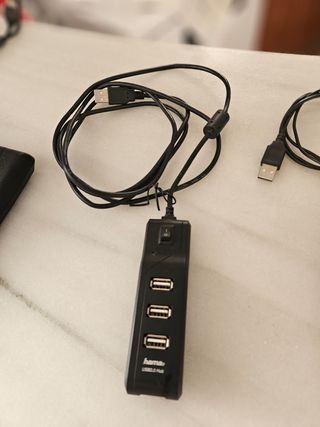 Tastiera Logitech 
Mouse ottico NGS 
Multi USB