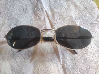 Óculos de sol ovalados