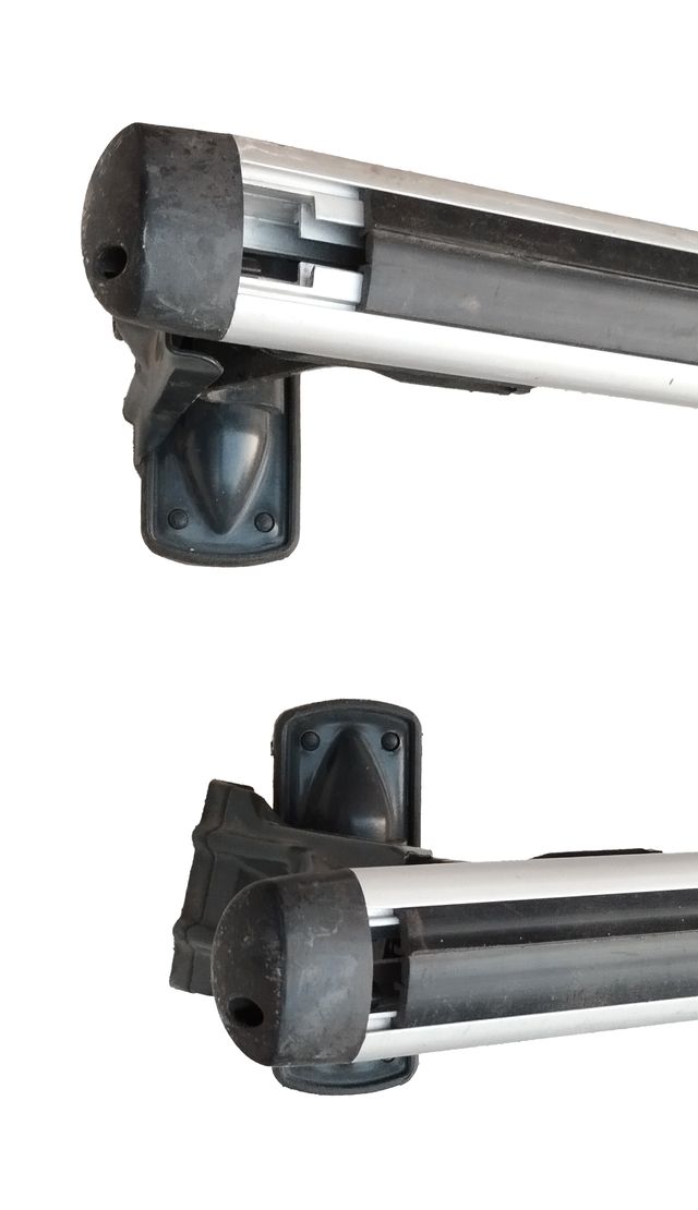 Barras portaequipaje coche plateadas