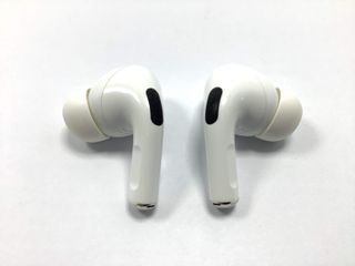 in-ear apple airpods pro 2 gen