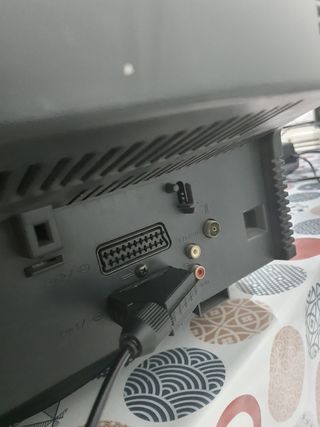 TV Sony Trinitron 21" RetroGaming modelo kv21x5e