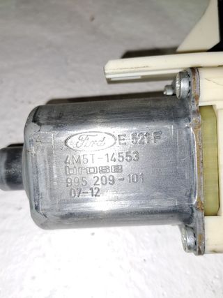 MOTOR ELEVALUNAS DELANTERO DERECHO FORD FOCUS BERLINA (CAP)  (5)