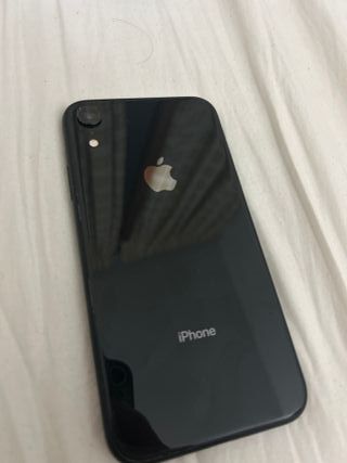 iPhone XR nero da 128 GB