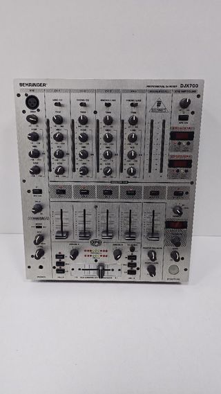 Controlador Behringer Djx 700
