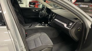 VOLVO V60 2.0 B4 P CORE AUTO 197 5P