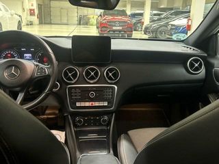 MERCEDES-BENZ Clase A 200 CDI / d Style