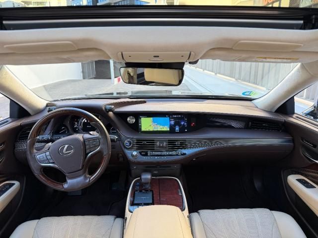 LEXUS LS 