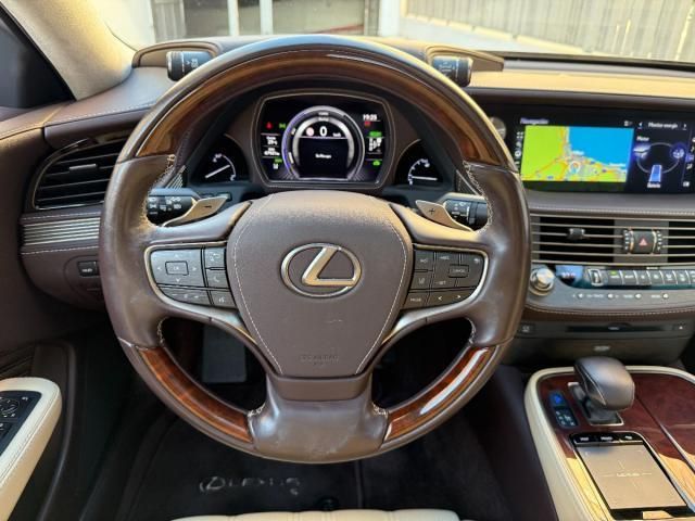LEXUS LS 