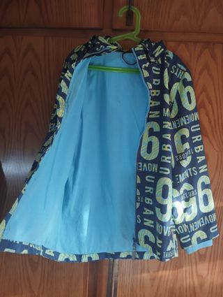 Cortavientos impermeable niño estampado