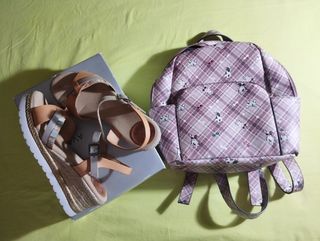 Pack: Mochila y sandalias t36