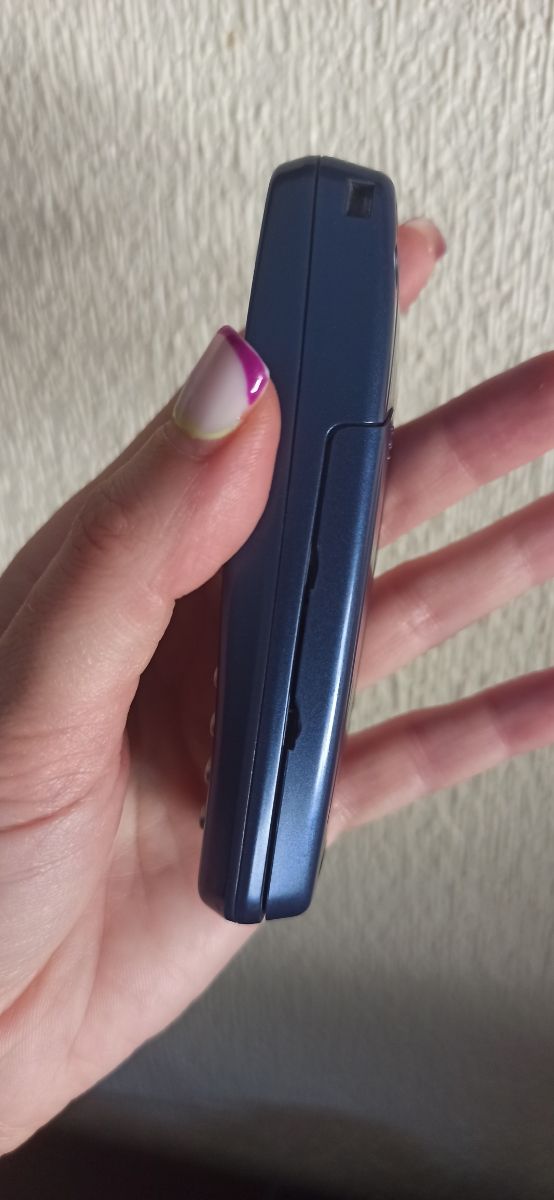 Móvil LG B1200 - Móvil teclas azul funcionando