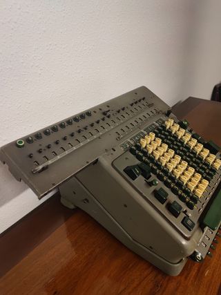 Calculadora Madas 20BZS Antigua